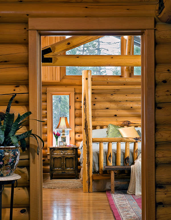 Log Home Remodel Don T Fix It Category The Bedroom Also Celebrates Cabin S Original Elements As Designed By Bryan Kerby Of Northwoods Log Homes